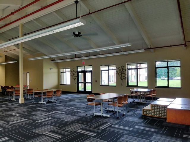 Photo of University of Hawaii at Hilo