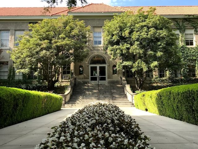 Photo of University of La Verne