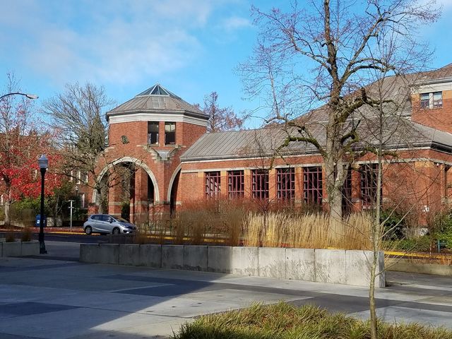 Photo of University of Oregon