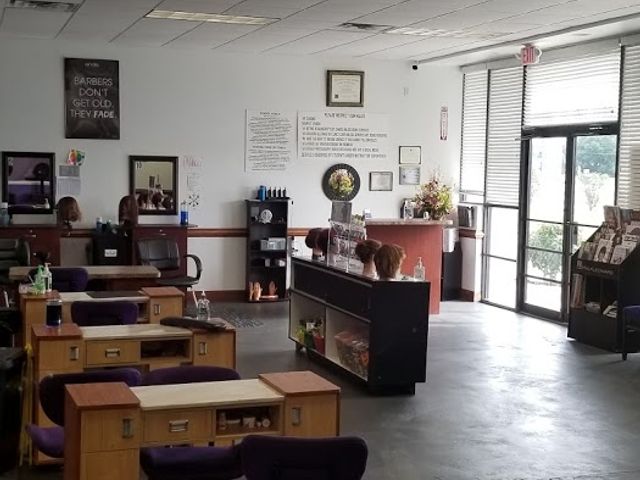 Photo of UR Beauty & Barber Academy